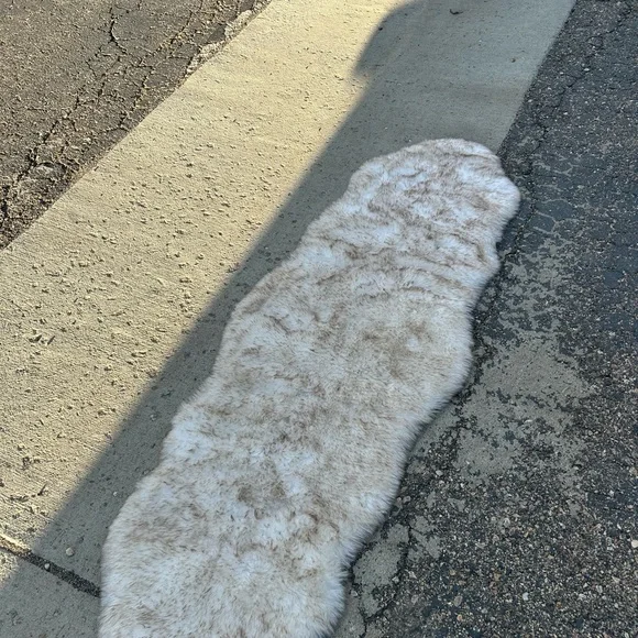 Faux Fur Rug in Cream and Tan - Picture 2 of 3